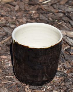 Handgemaakte keramiek uniek kruidenpot glanzend zwart