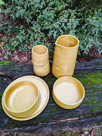 Klat Keramiek handgemaakt servies set karaf, tas, kom, bord uniek Herentals