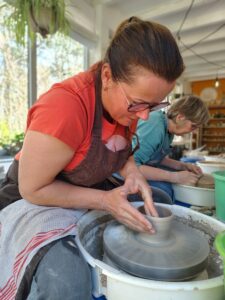 workshop pottendraaien Klat Keramiek Herentals